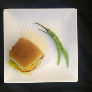 Mumbai Vada Pav